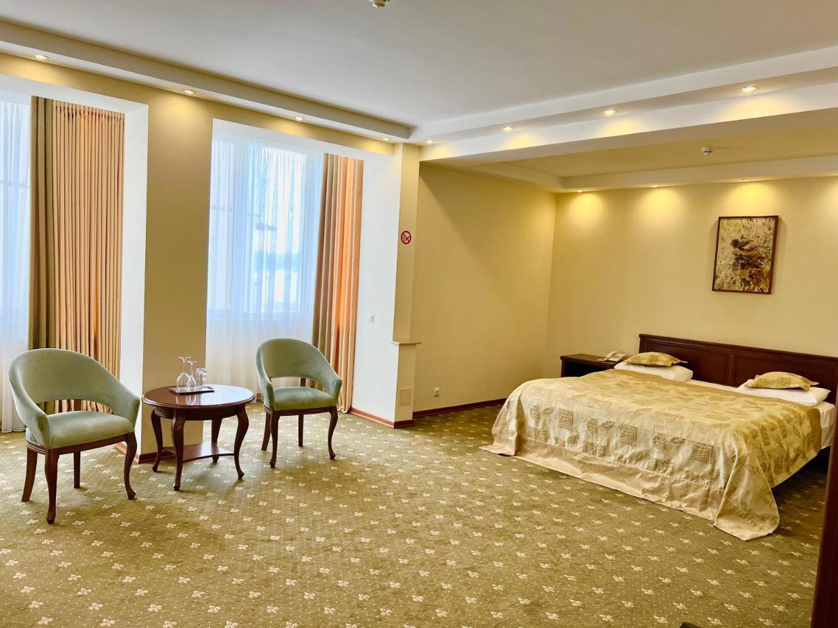 Platinum Hotel Kişinev Dış mekan fotoğraf