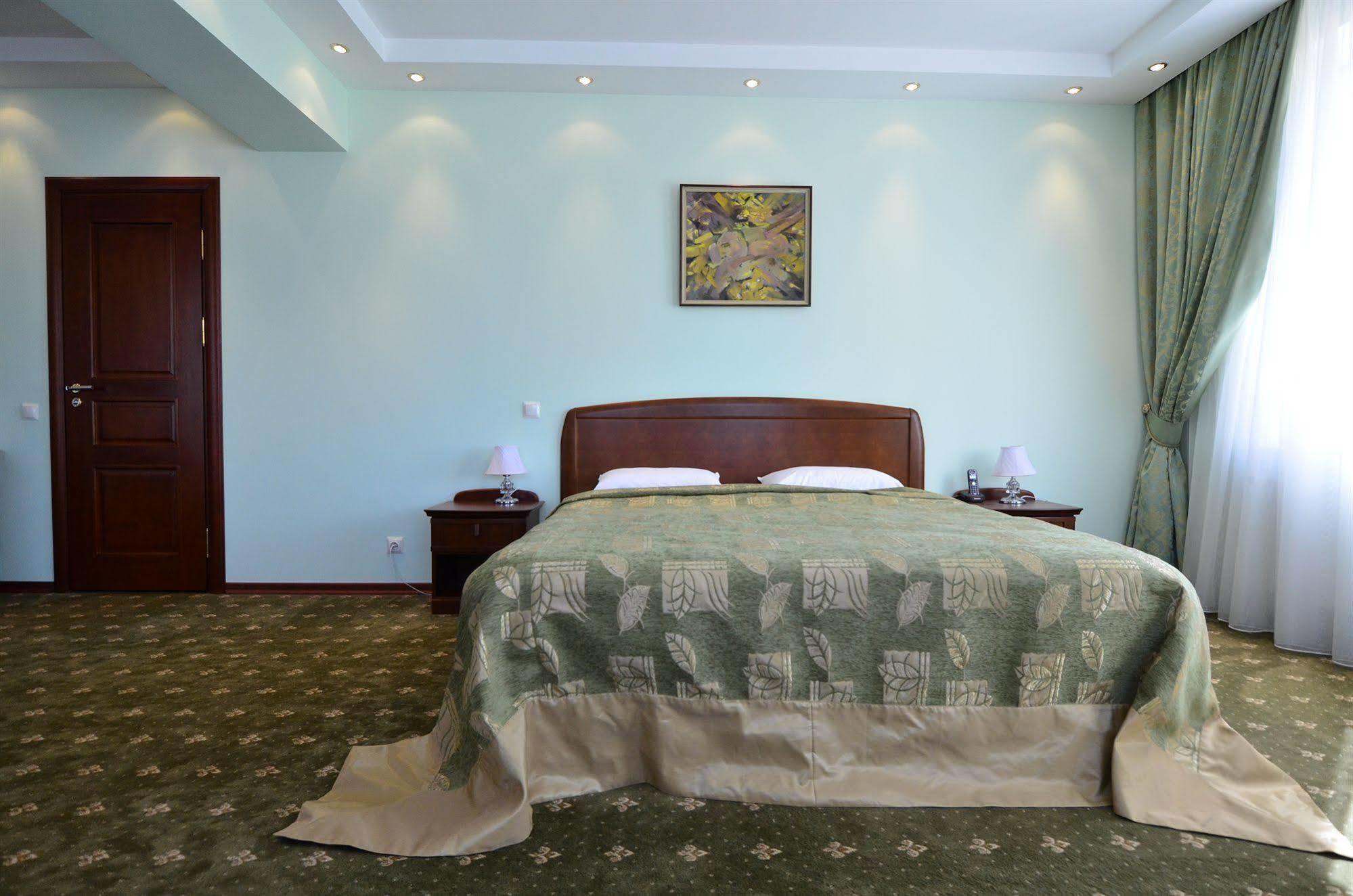 Platinum Hotel Kişinev Dış mekan fotoğraf